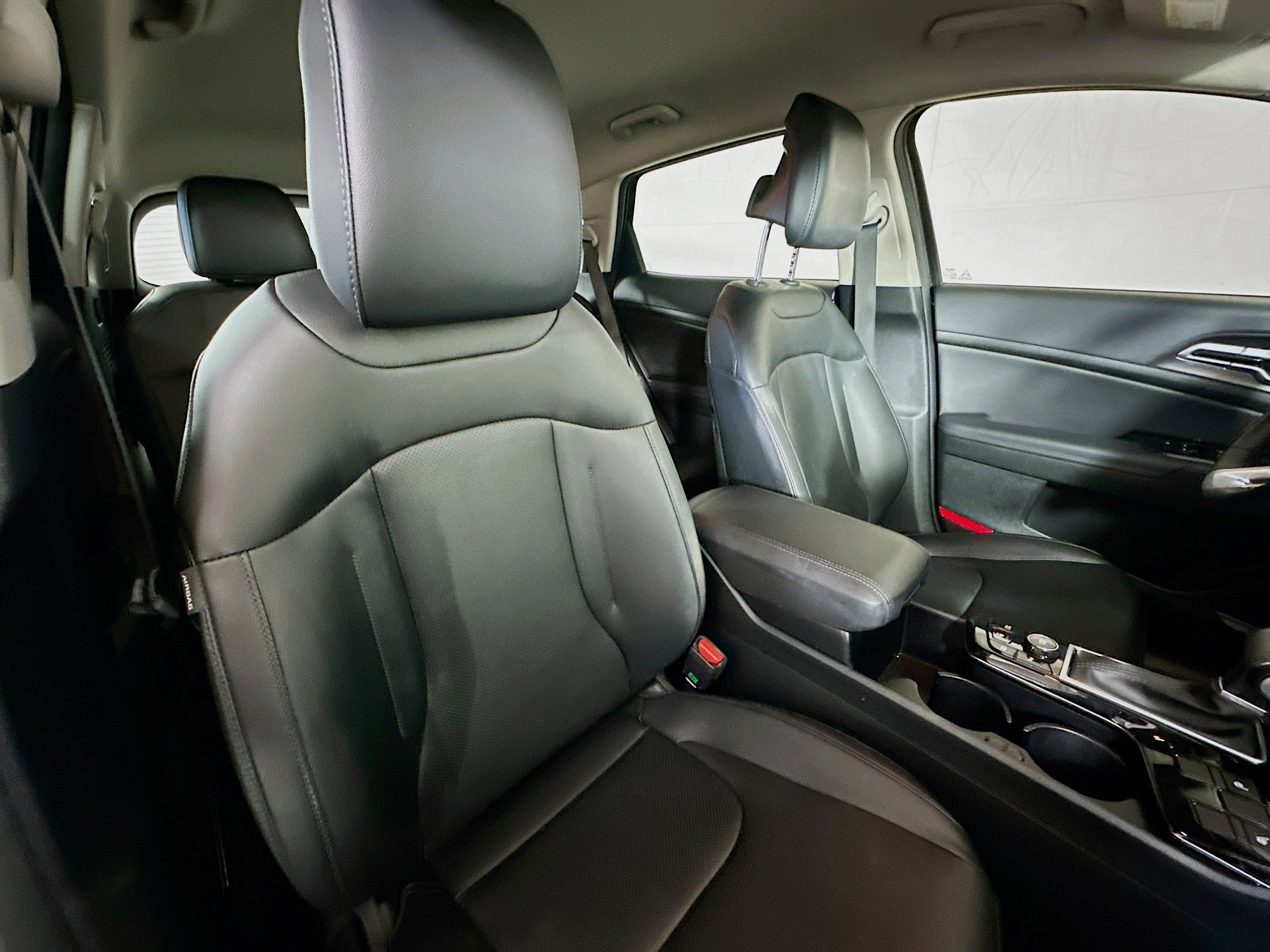 Certified 2025 Kia Sportage EX FWD image 27