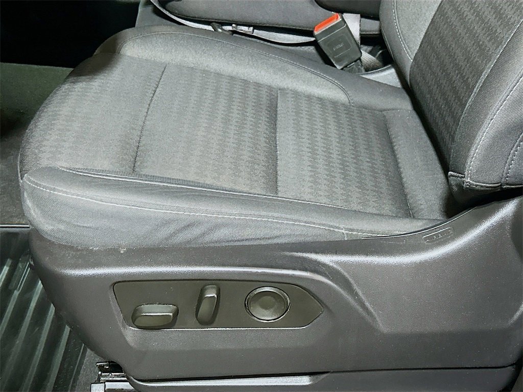 Used 2024 Chevrolet Silverado 1500 Custom Trail Boss w/ LPO, Dark Essentials Package image 16