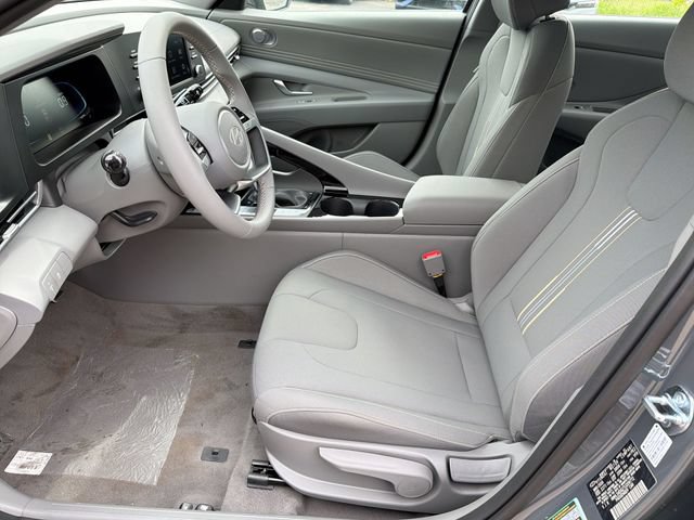 New 2026 Hyundai Elantra SEL Sport Premium FWD image 15