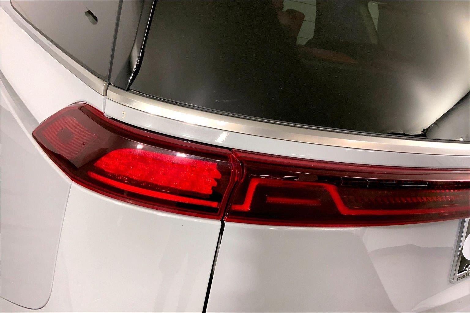 Certified 2024 Kia Carnival SX Prestige FWD image 27