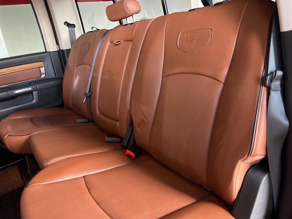 Used 2017 RAM 3500 Laramie Longhorn image 9