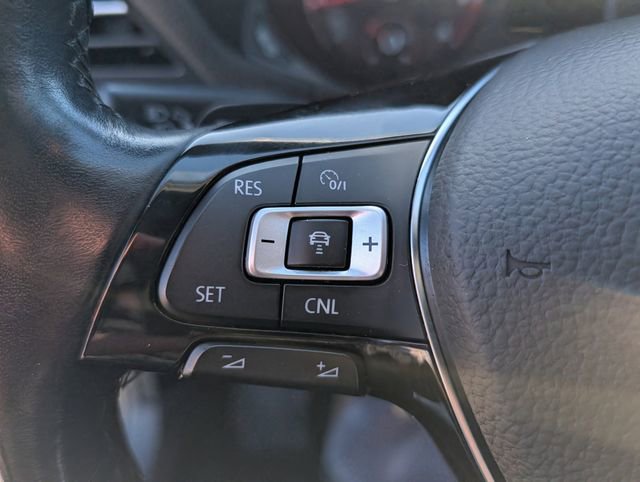 Used 2022 Volkswagen Passat 2.0T R-Line image 22