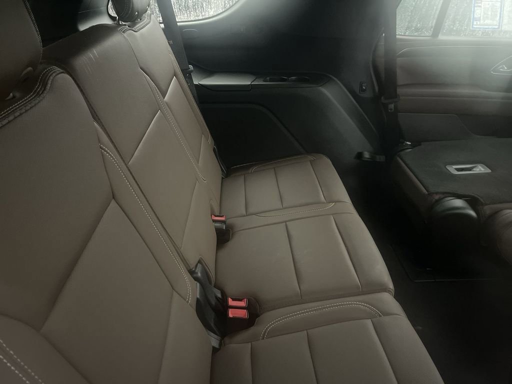 Used 2022 Chevrolet Tahoe High Country image 9