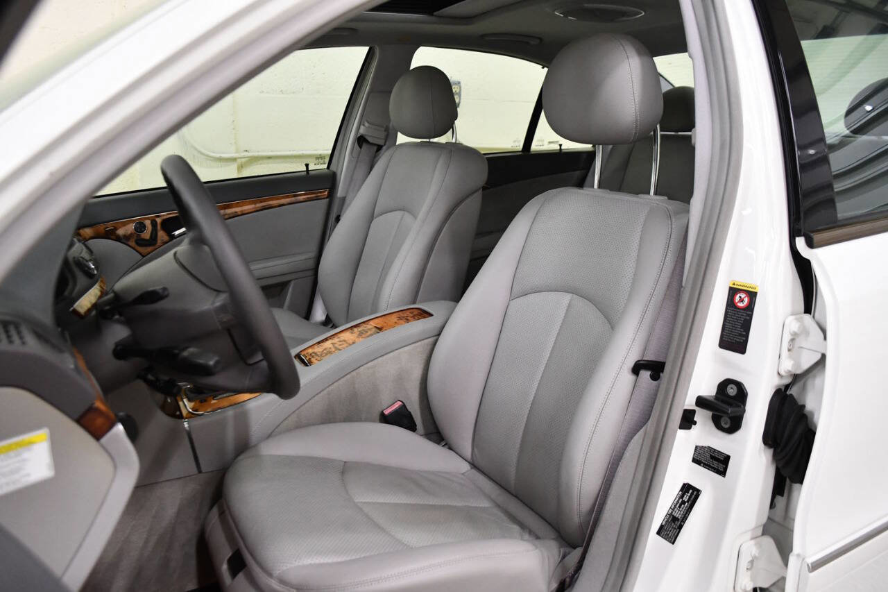 Used 2005 Mercedes-Benz E 320 CDI Sedan image 9