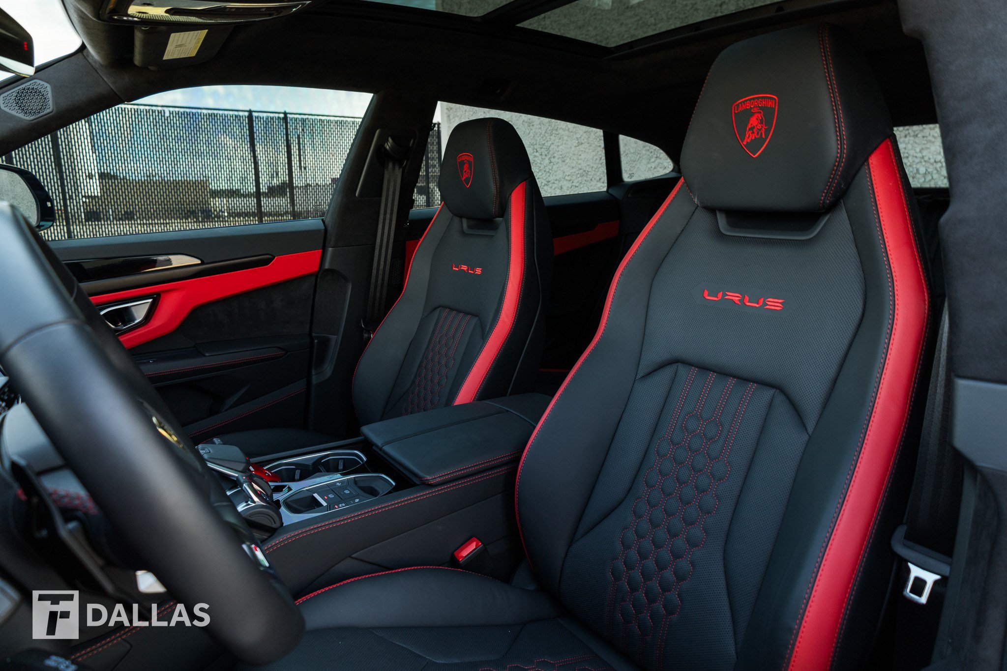 Used 2023 Lamborghini Urus S AWD/4WD image 23