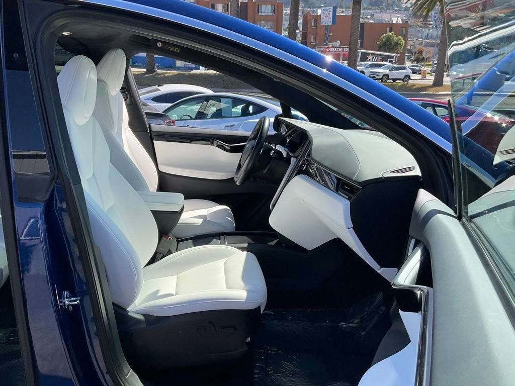Used 2020 Tesla Model X Long Range image 55