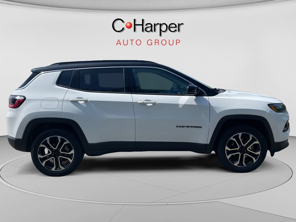 Used 2022 Jeep Compass Limited AWD/4WD image 2