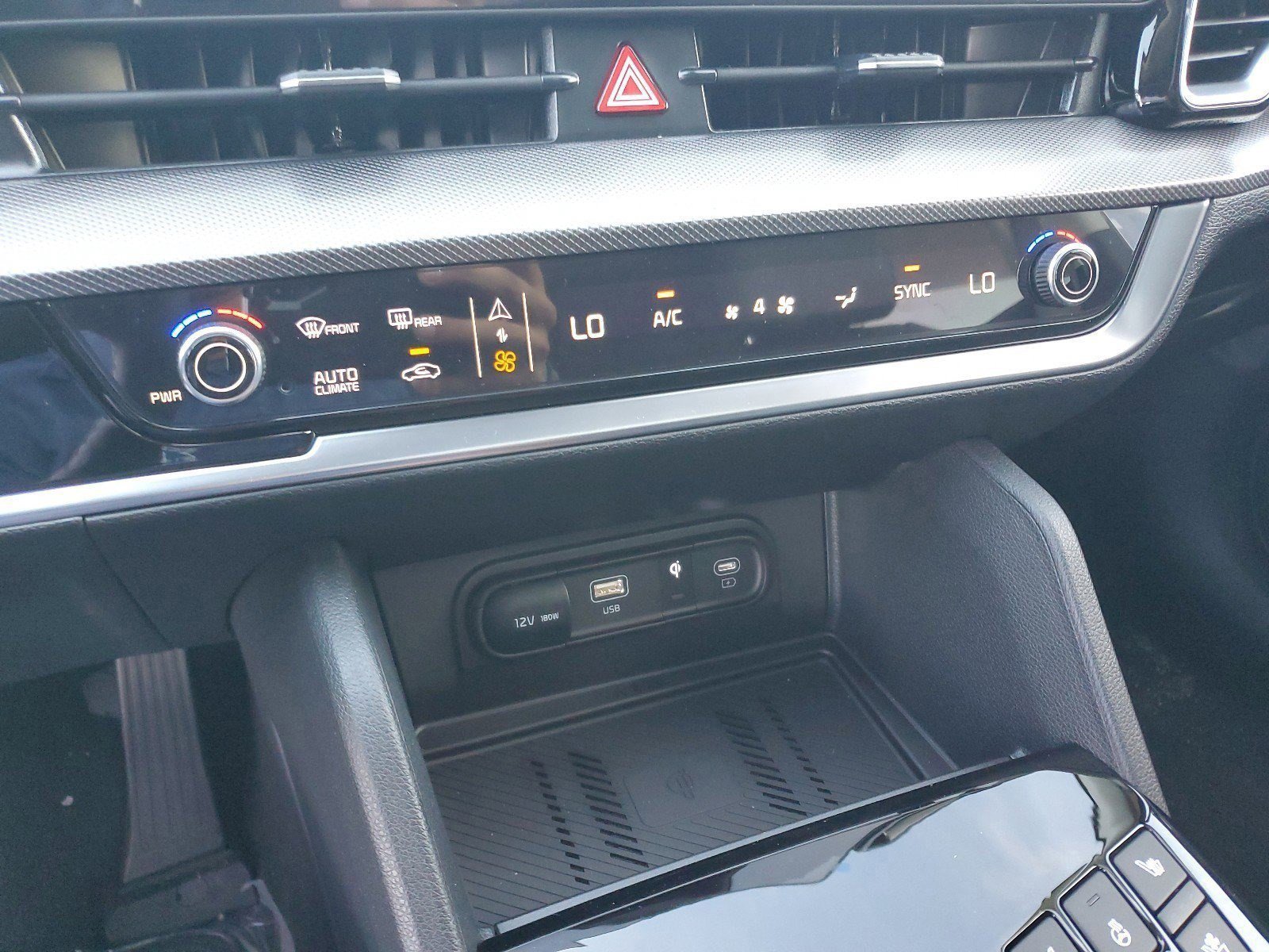 New 2025 Kia Sportage SX image 29