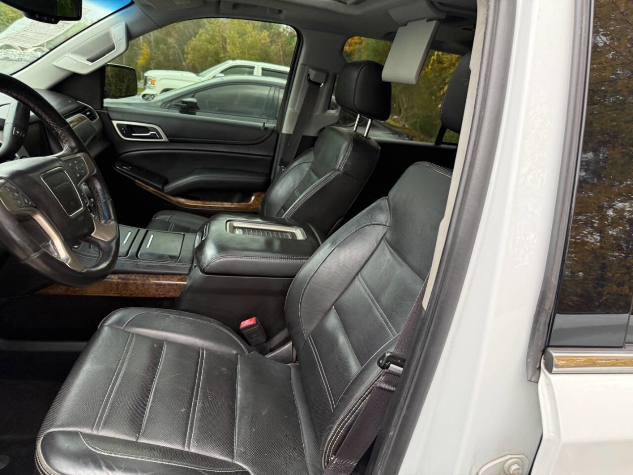 Used 2015 GMC Yukon Denali w/ Open Road Package image 10