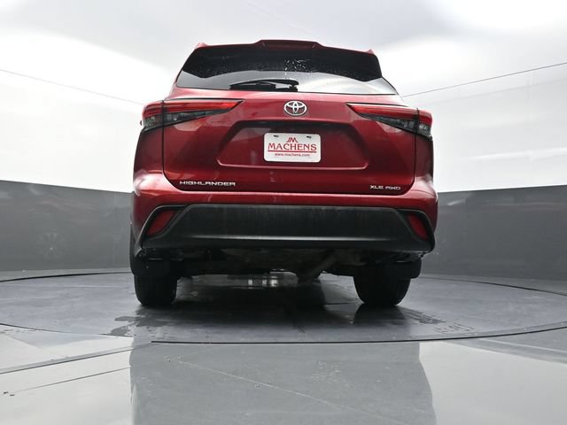 Used 2023 Toyota Highlander XLE AWD/4WD image 36