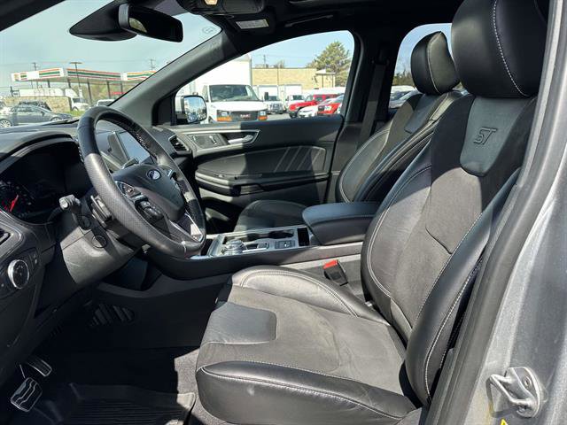 Used 2023 Ford Edge ST w/ Equipment Group 401A AWD/4WD image 10