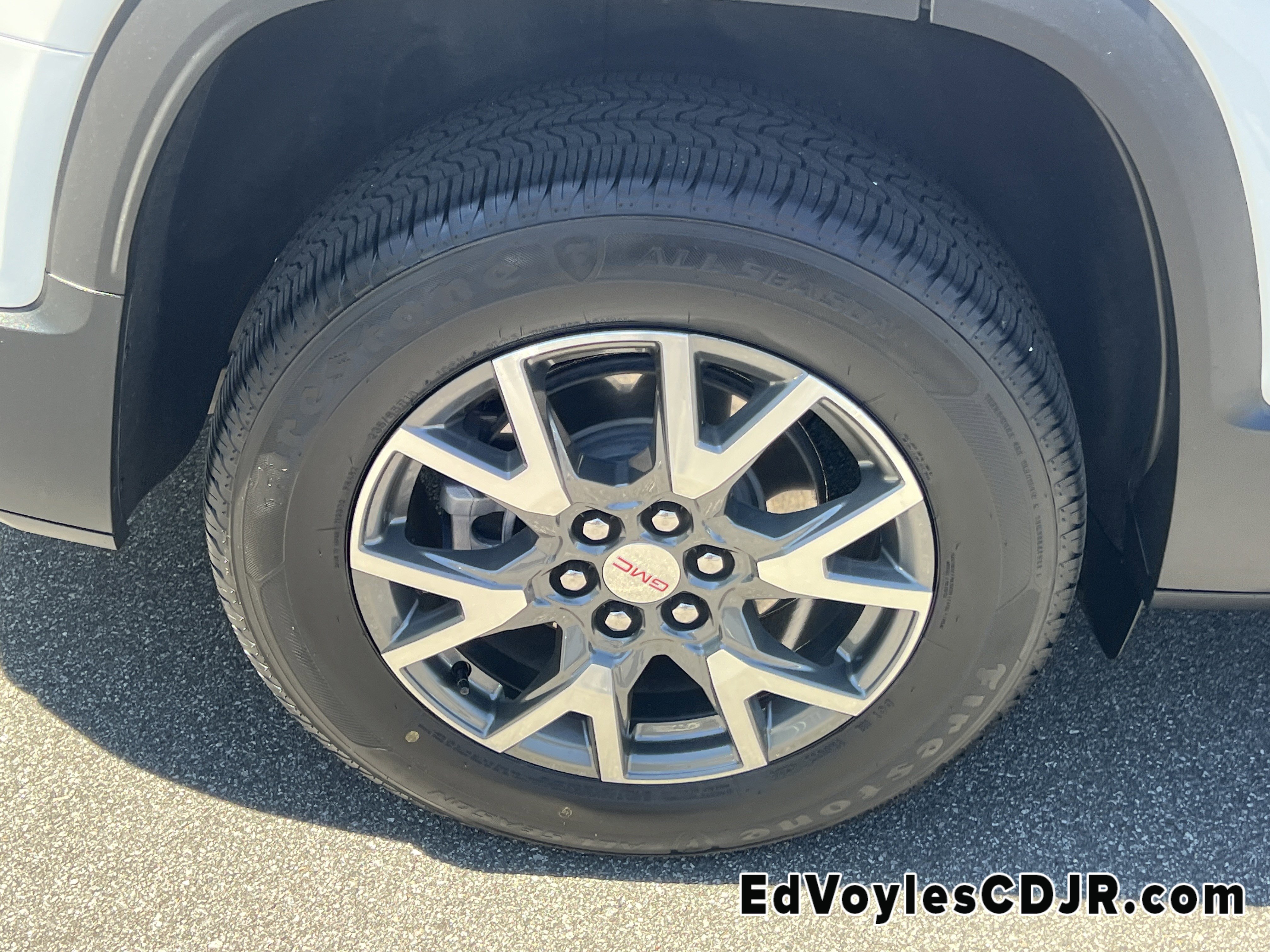 Used 2022 GMC Acadia SLE w/ Driver Convenience Package image 22