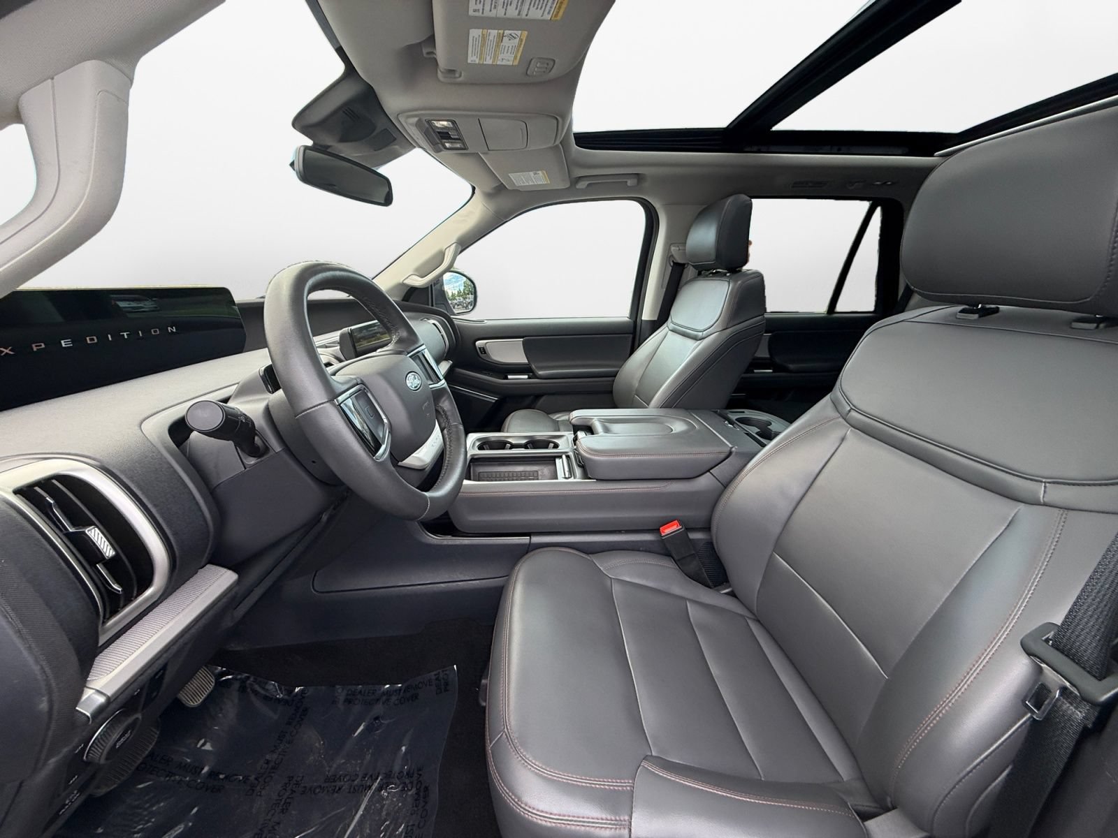 Used 2025 Ford Expedition Active AWD/4WD image 10