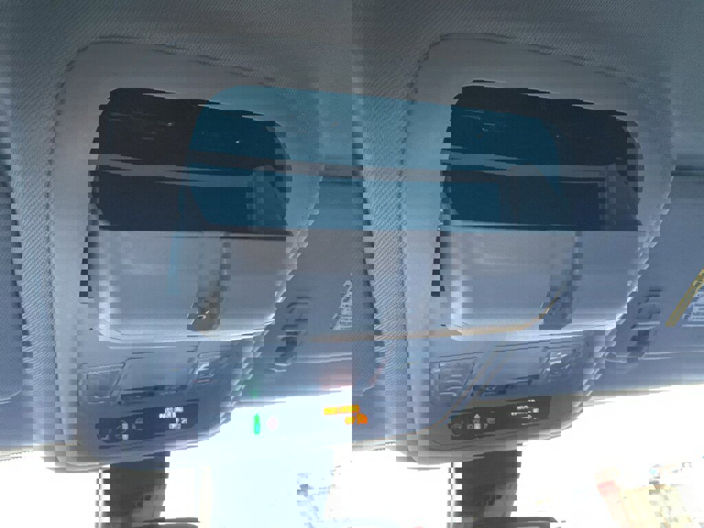 Used 2022 GMC Terrain SLE w/ Elevation Edition image 38