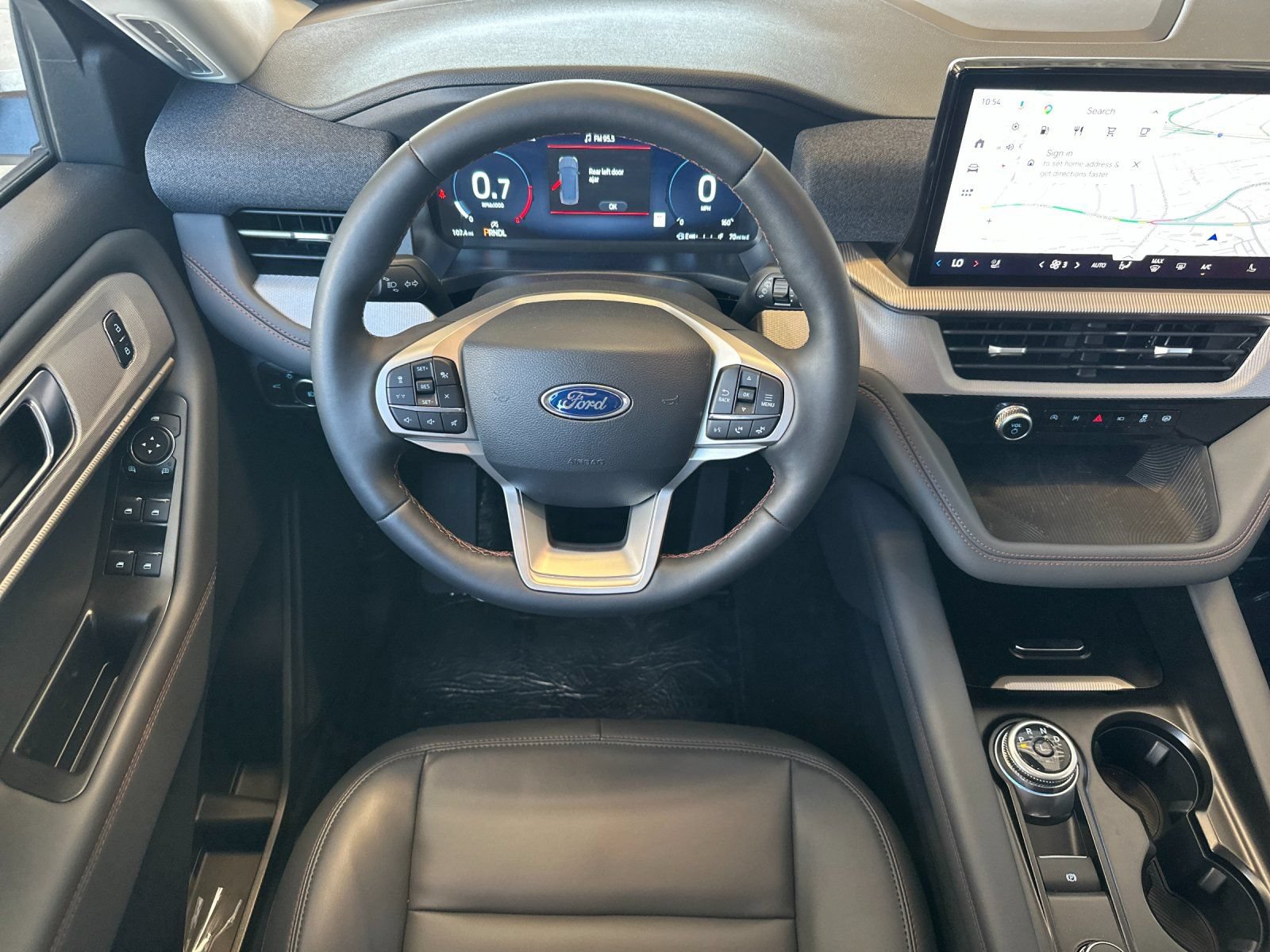 Used 2025 Ford Explorer Active w/ Active Comfort Package RWD image 19