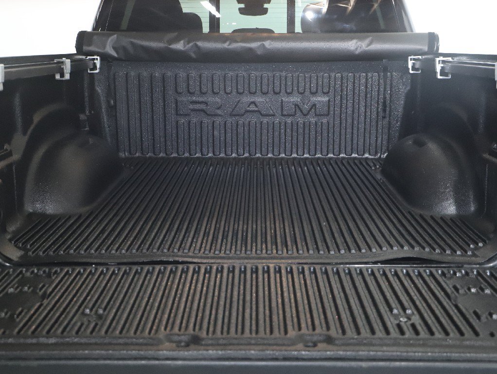 Used 2023 RAM 1500 Big Horn AWD/4WD image 30