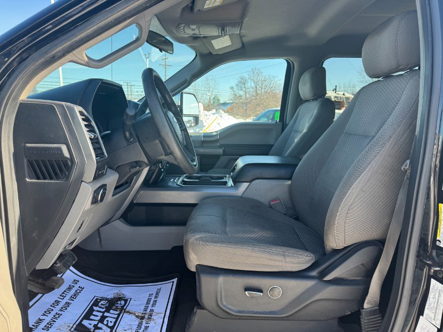 Used 2018 Ford F450 XLT w/ XLT Premium Package image 15