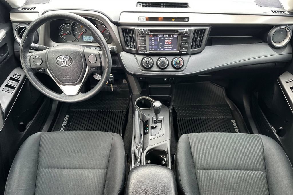 Used 2016 Toyota RAV4 LE image 13