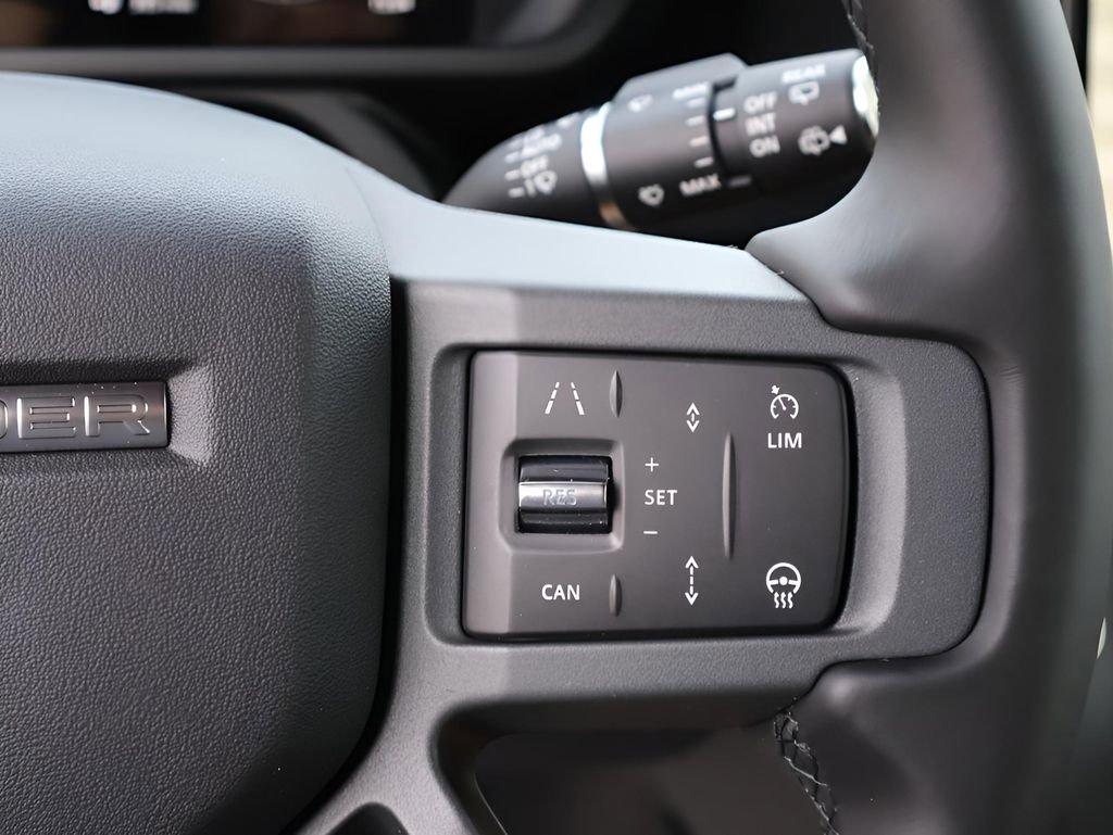 New 2026 Land Rover Defender 110 S image 32