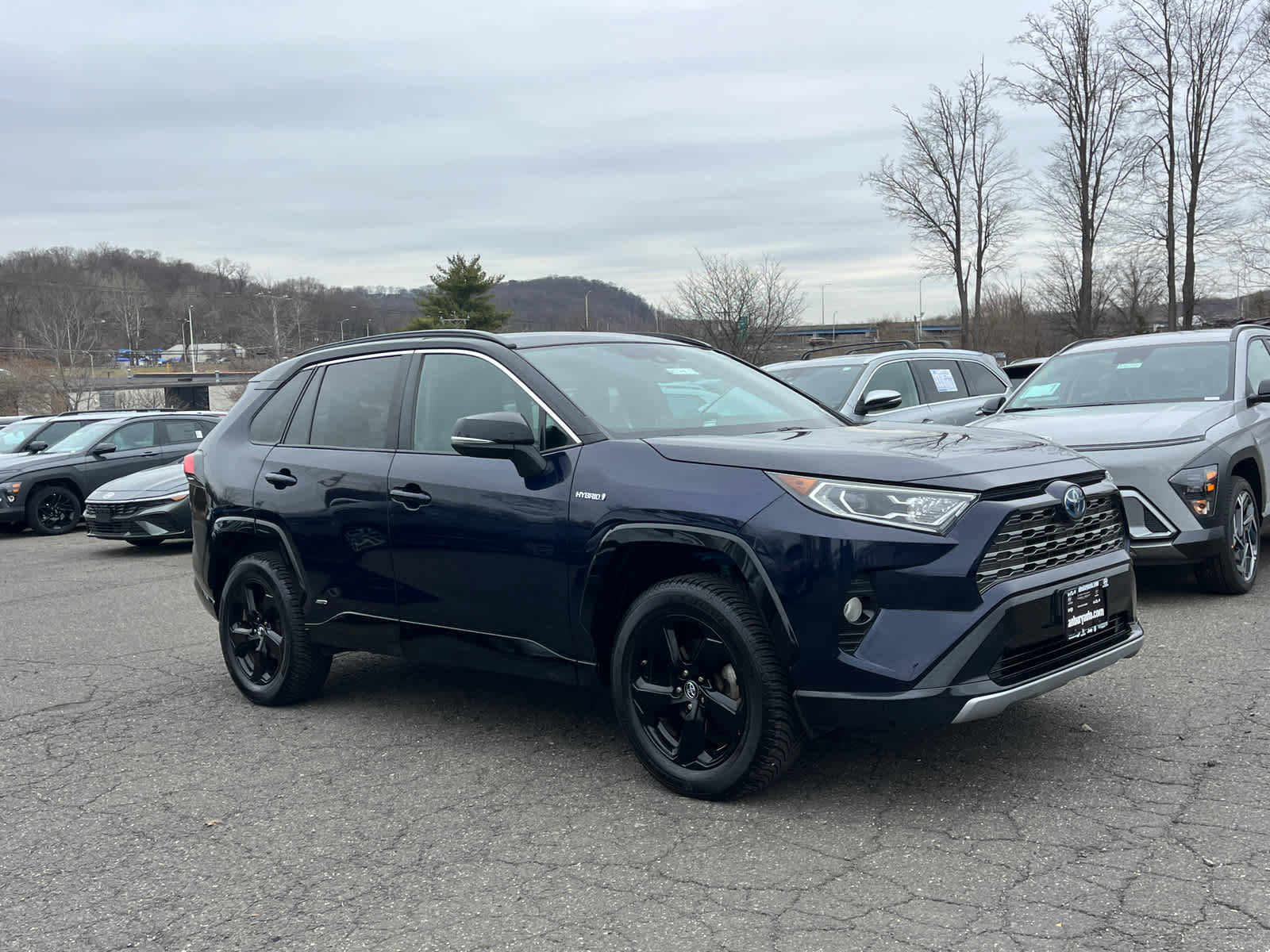 Used 2019 Toyota RAV4 XSE w/ Carpet Mat Package video 1