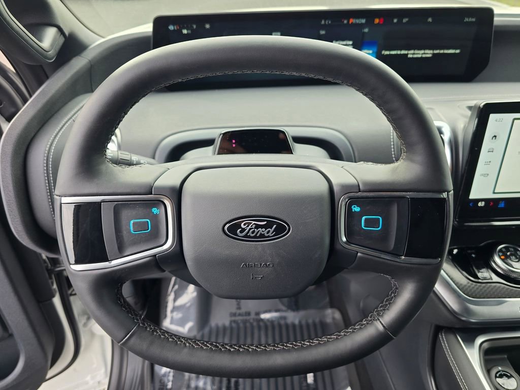 New 2026 Ford Expedition Platinum w/ Stealth Appearance Package image 15