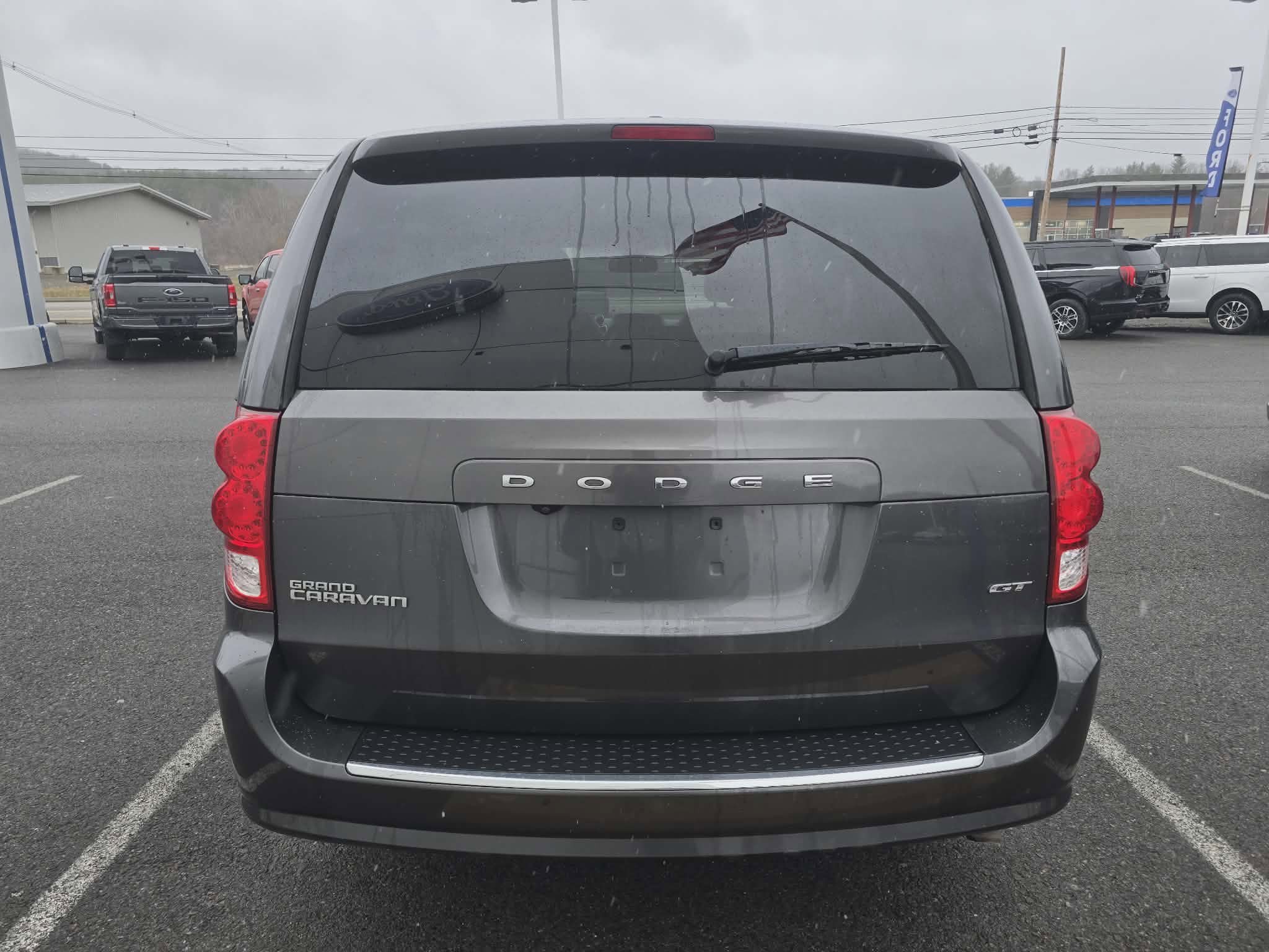 Used 2020 Dodge Grand Caravan GT image 4