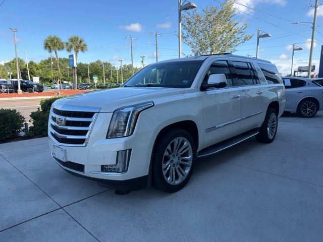 Used 2015 Cadillac Escalade ESV Luxury AWD/4WD image 2