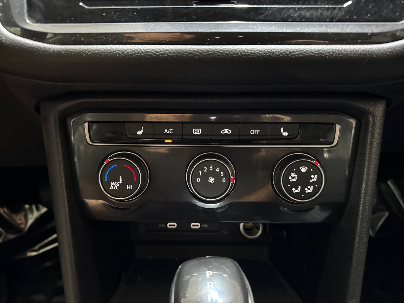 Used 2024 Volkswagen Tiguan S FWD image 34