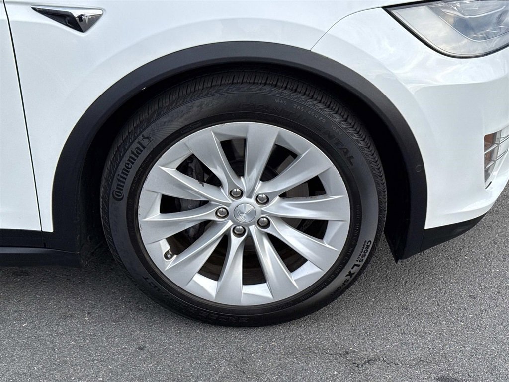 Used 2017 Tesla Model X 75D image 9