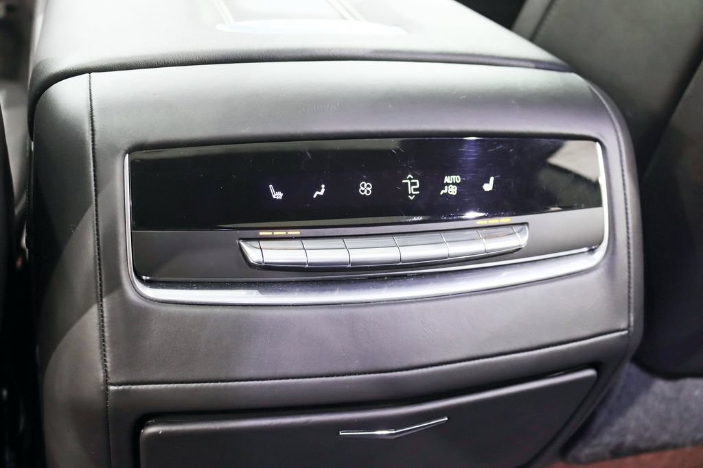 Used 2024 Cadillac Escalade V AWD/4WD image 32
