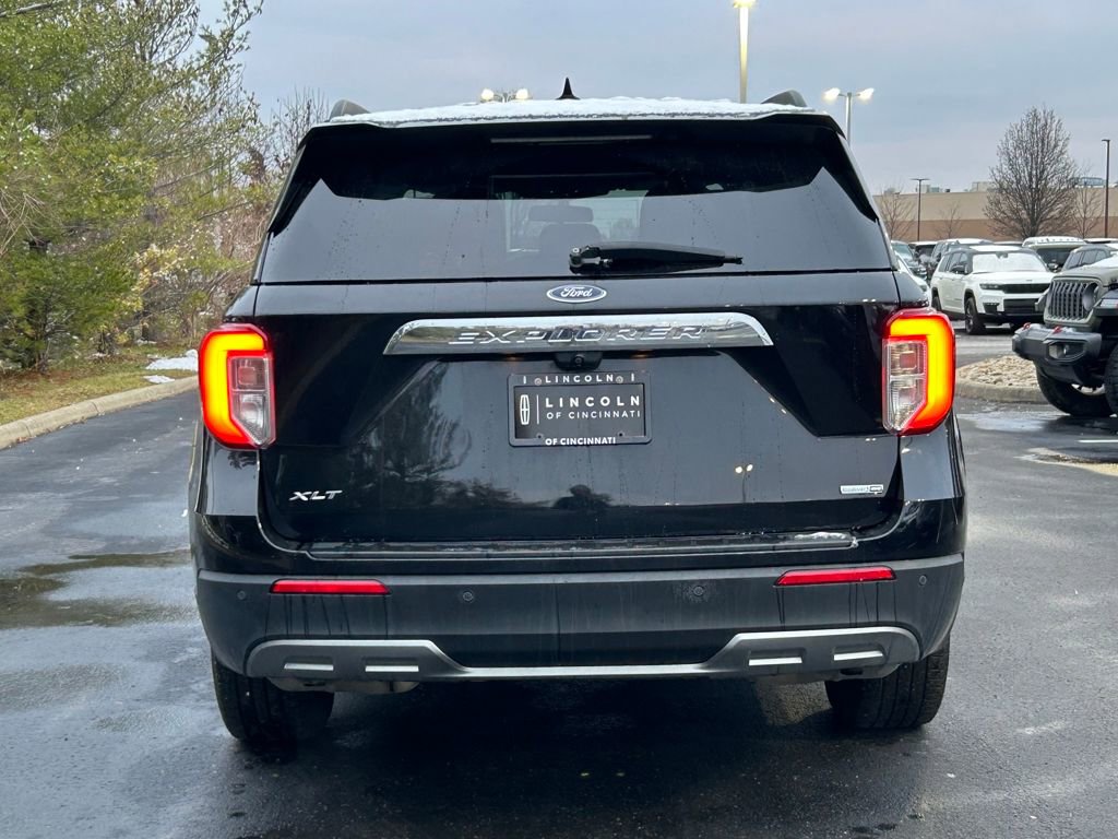 Used 2020 Ford Explorer XLT w/ Equipment Group 202A image 6