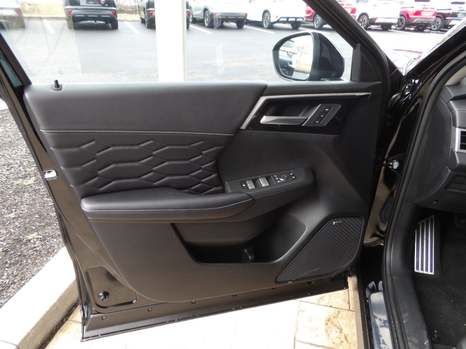 New 2026 Mitsubishi Outlander SEL AWD/4WD image 19