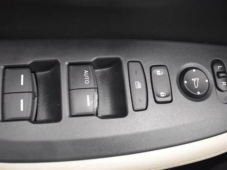 Used 2024 Honda HR-V LX image 21