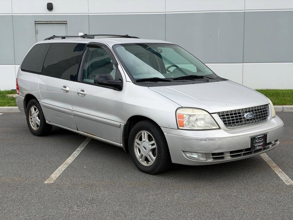 Used 2004 Ford Freestar SEL FWD image 3
