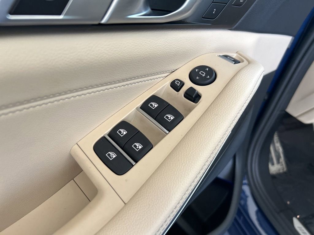 Used 2022 BMW X5 xDrive40i w/ M Sport Package image 47