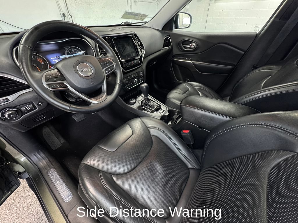 Used 2019 Jeep Cherokee Limited w/ Luxury Group AWD/4WD image 14