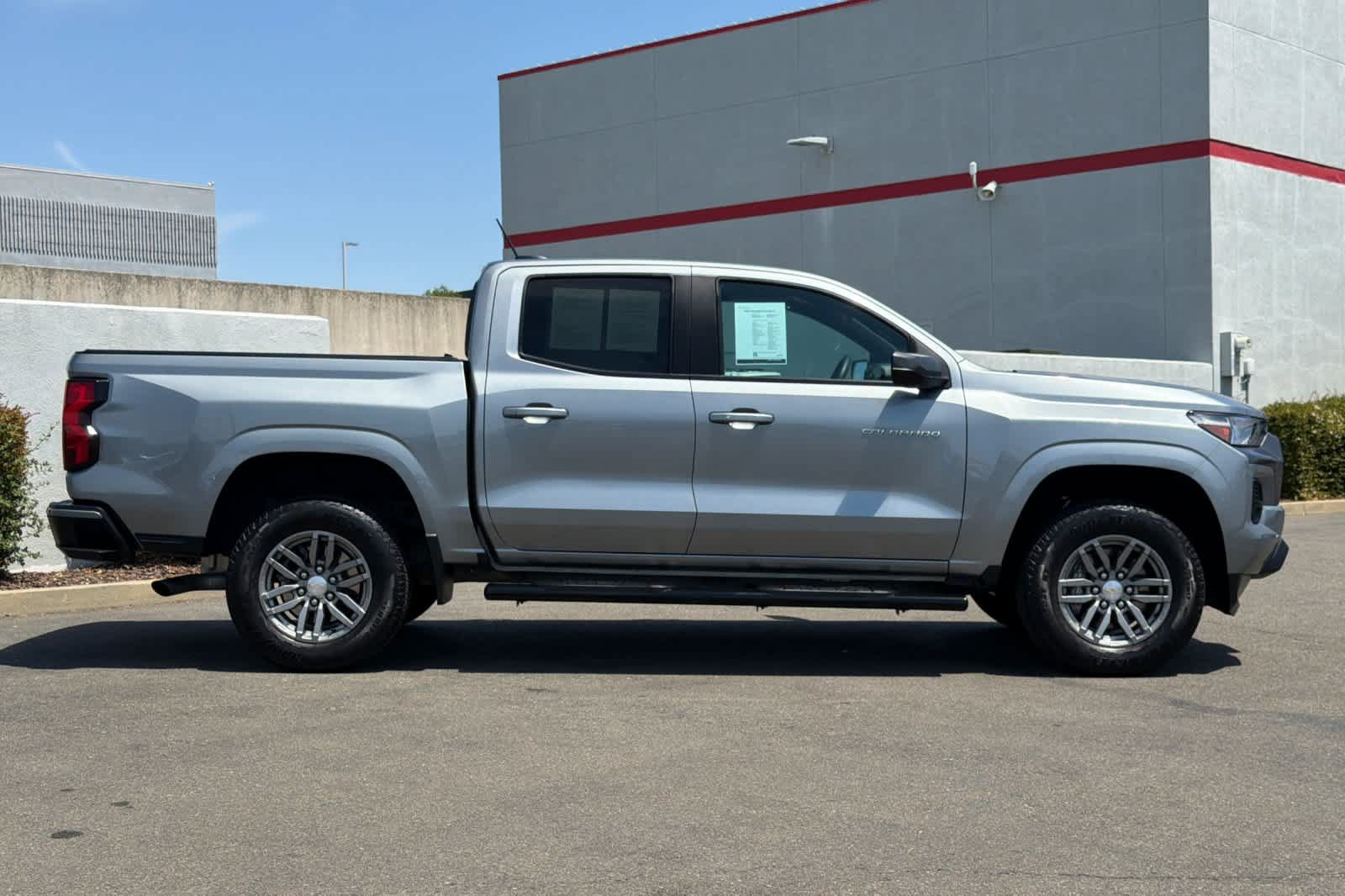 Used 2023 Chevrolet Colorado LT w/ LT Convenience Package RWD image 6
