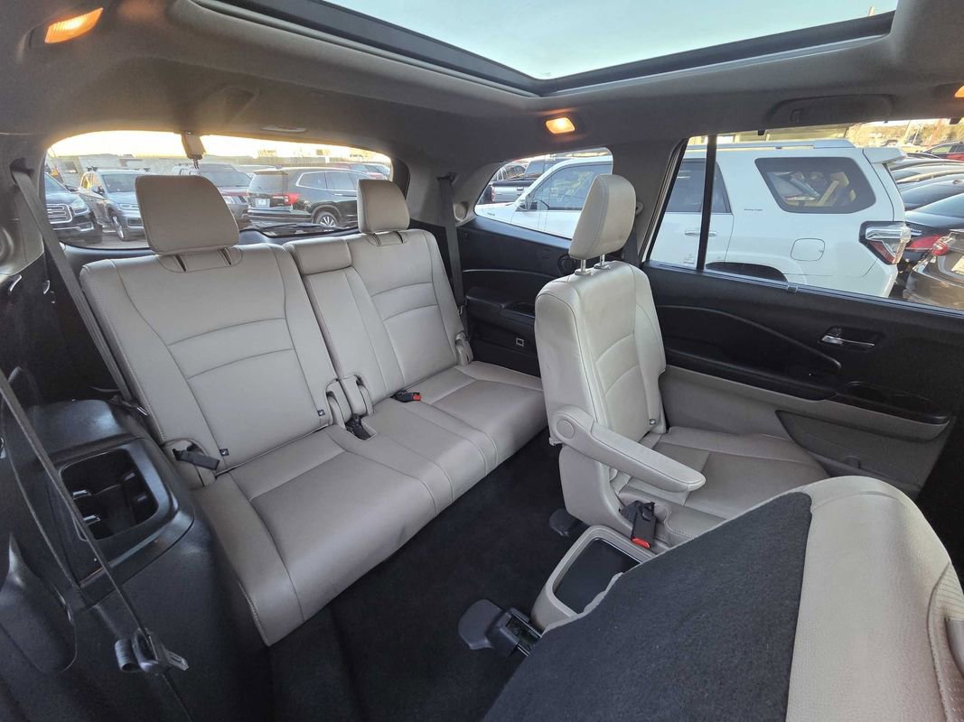 Used 2018 Honda Pilot Elite image 16