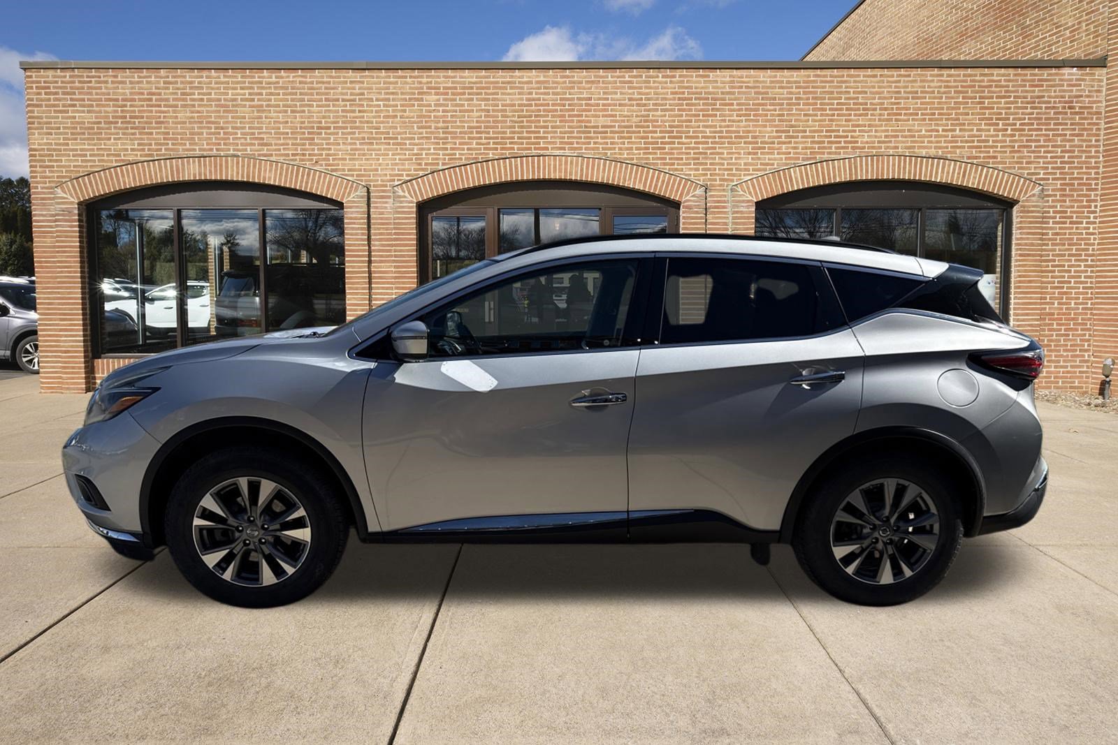Used 2018 Nissan Murano SV image 7