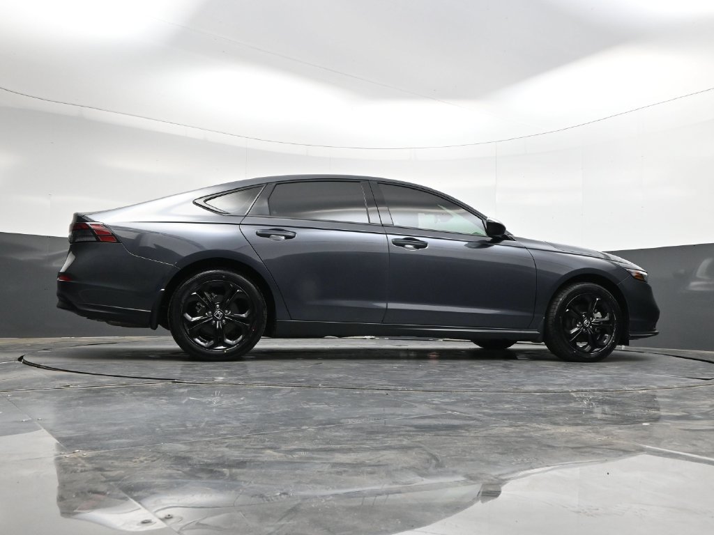 Certified 2025 Honda Accord SE image 36