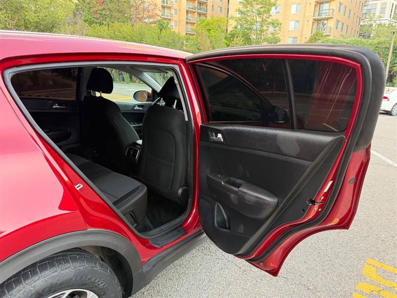 Used 2021 Kia Sportage LX w/ LX AWD Popular Package image 18