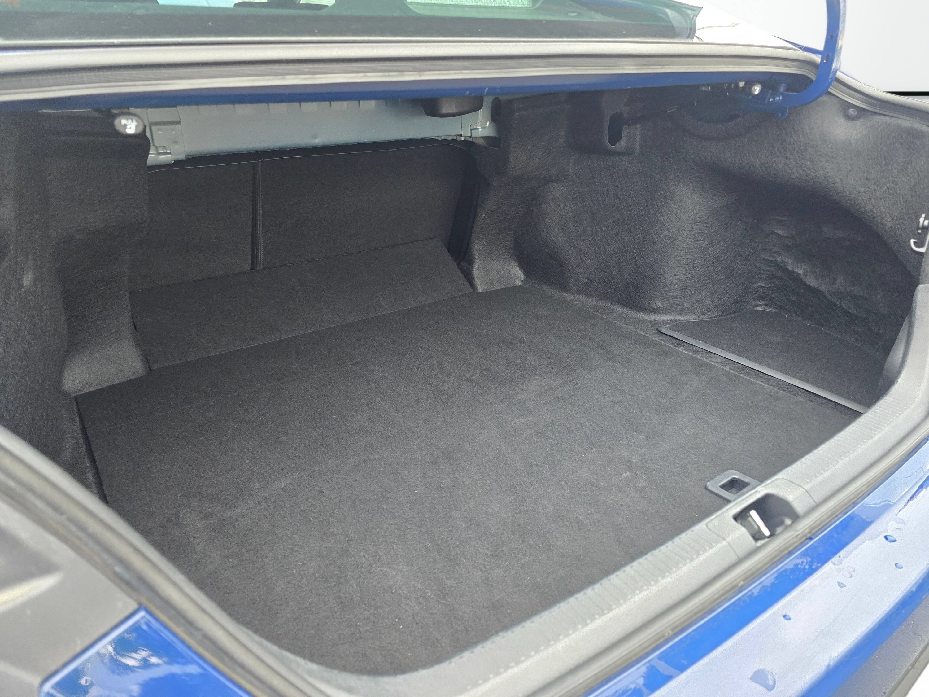 Used 2025 Toyota Camry SE FWD image 19