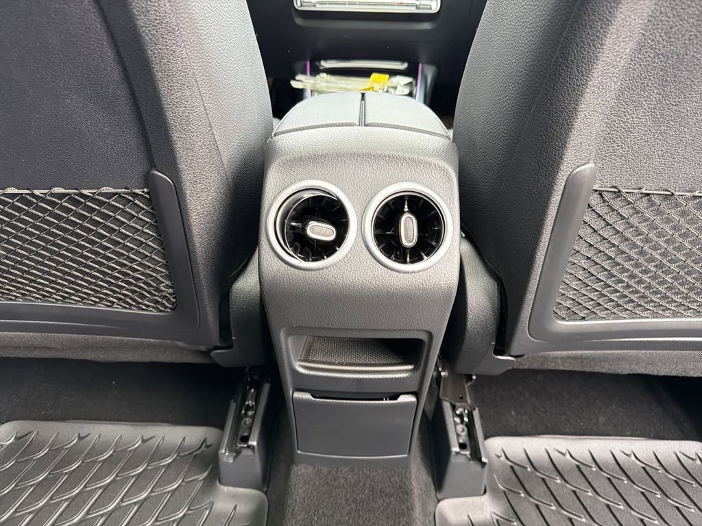 Certified 2026 Mercedes-Benz GLB 250 4MATIC image 21