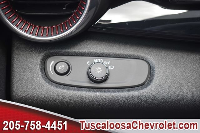 New 2026 Chevrolet Trax RS w/ Sunroof Package FWD image 32