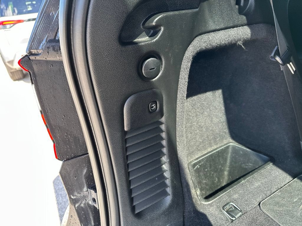 Used 2021 Dodge Durango R/T w/ Tow 'N Go Group AWD/4WD image 13