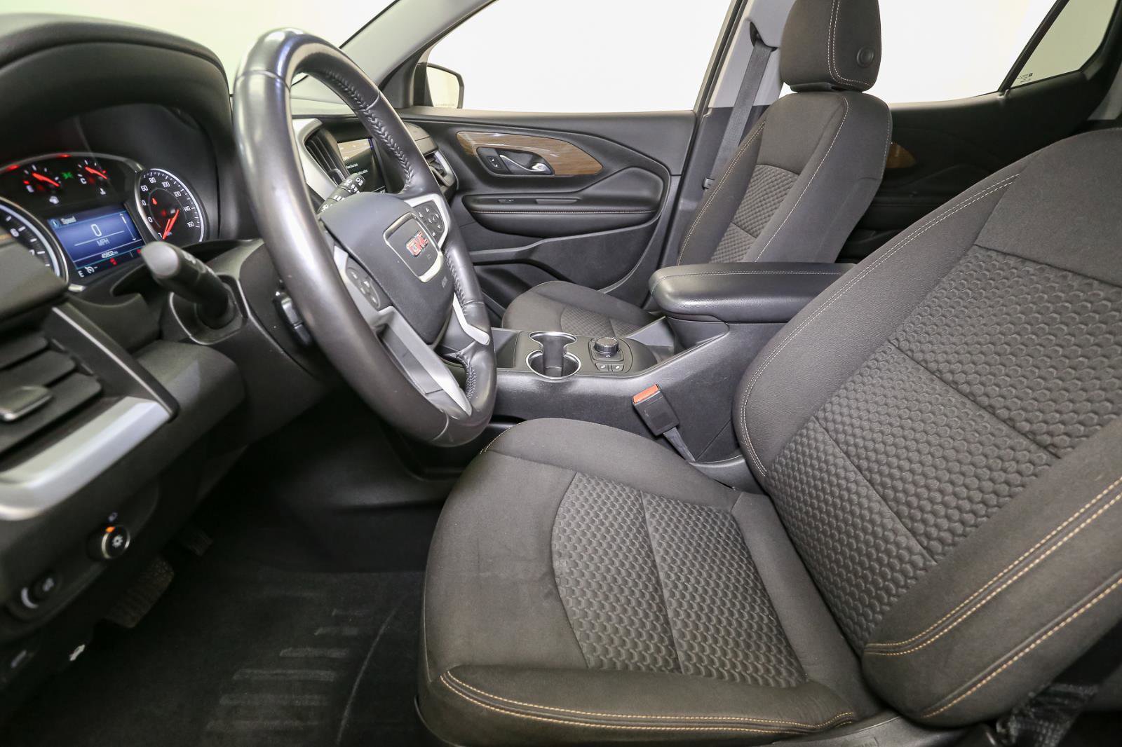 Used 2019 GMC Terrain SLE w/ Driver Convenience Package image 44