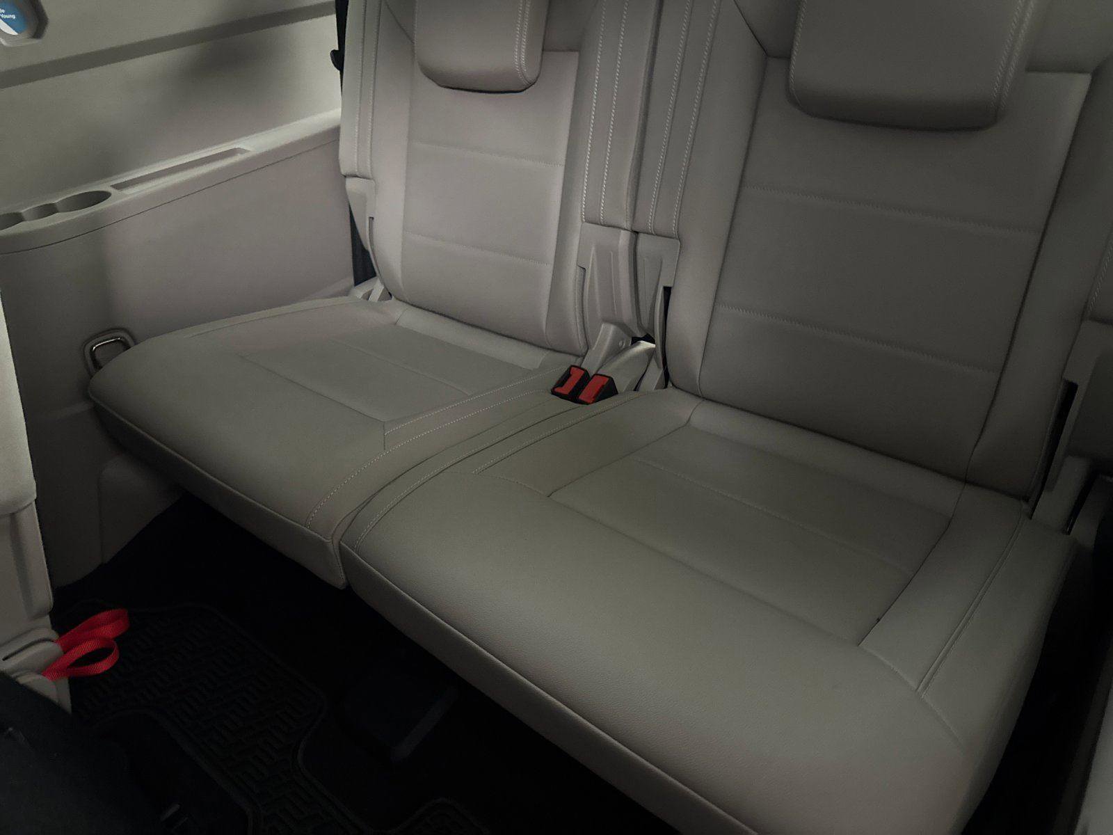 Used 2023 Volkswagen Atlas SE w/ Black Wheel Package image 14