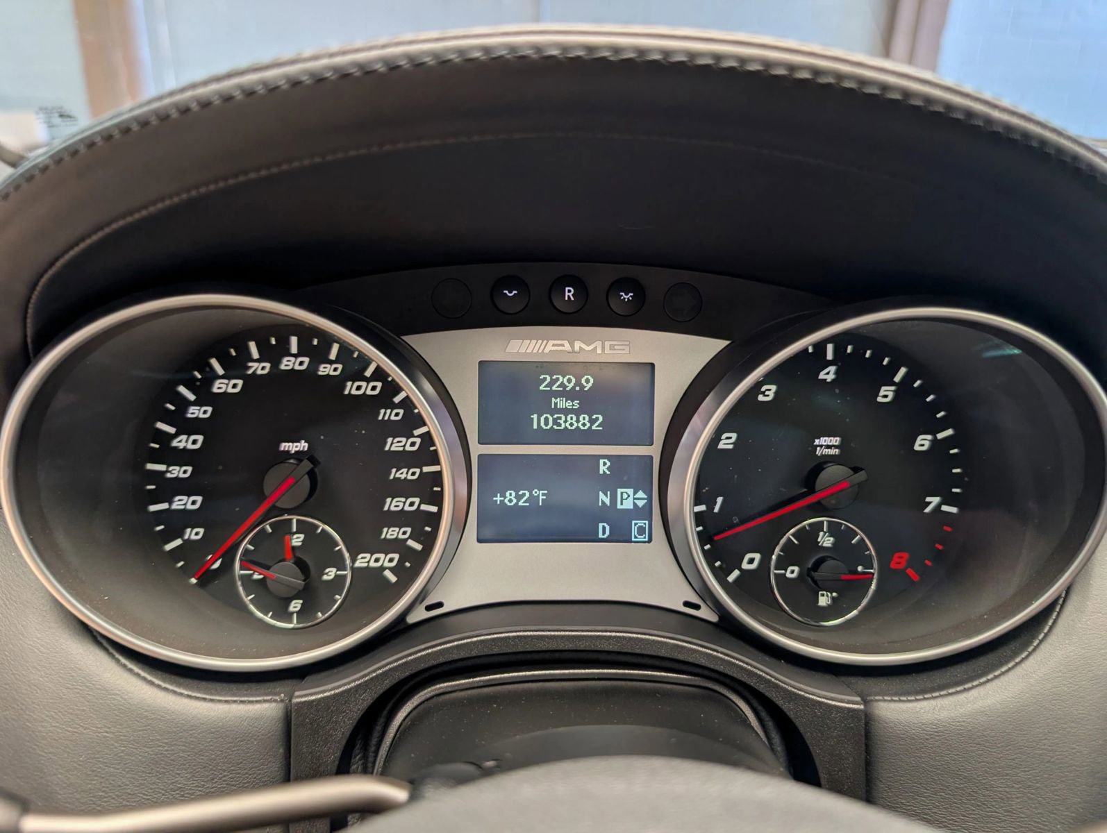 Used 2011 Mercedes-Benz ML 63 AMG 4MATIC image 15