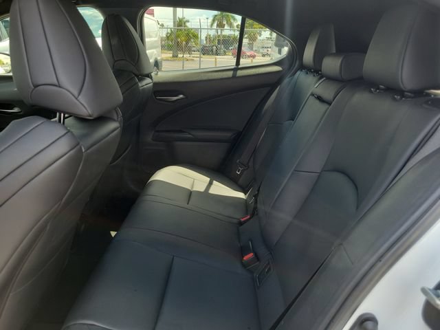 Used 2024 Lexus UX 250h F Sport FWD image 9
