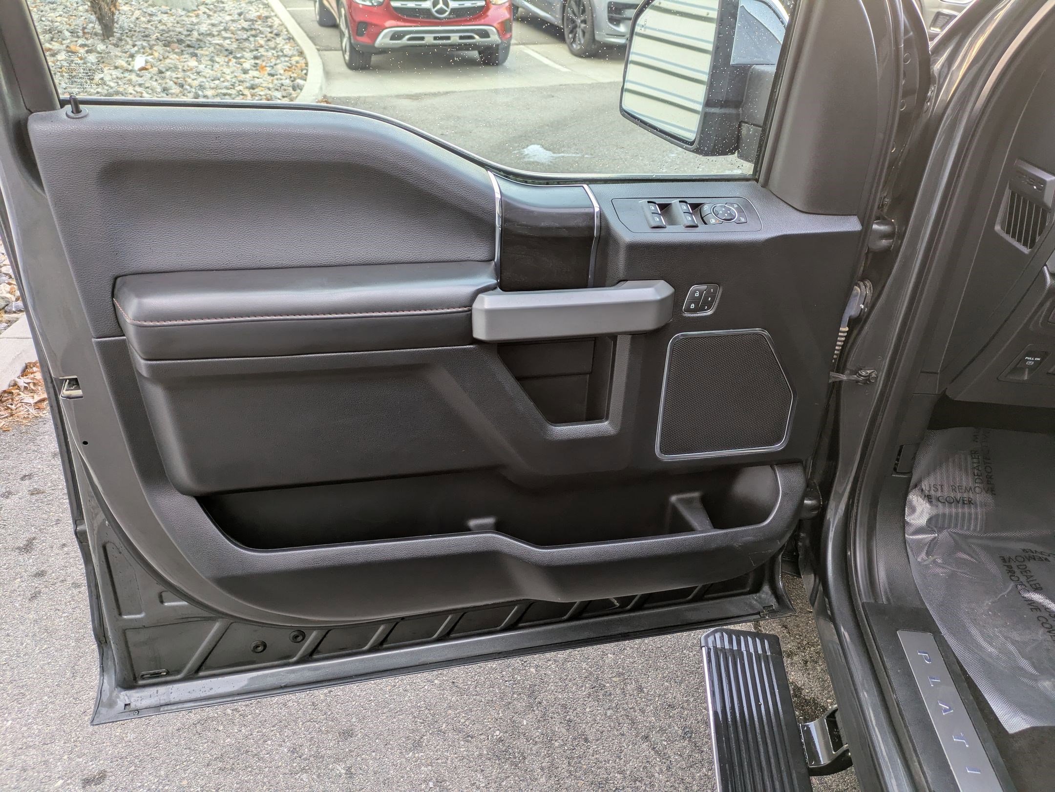 Used 2019 Ford F150 Platinum w/ Equipment Group 701A Luxury image 13